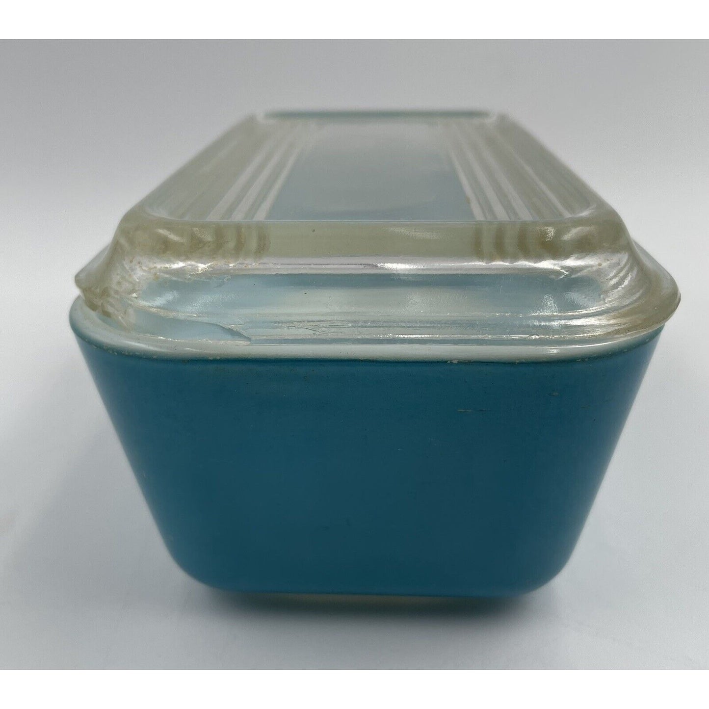 Vintage Pyrex Blue Refrigerator Dish w/ Ribbed Lid #502 (B2) - Vintosh Vintage