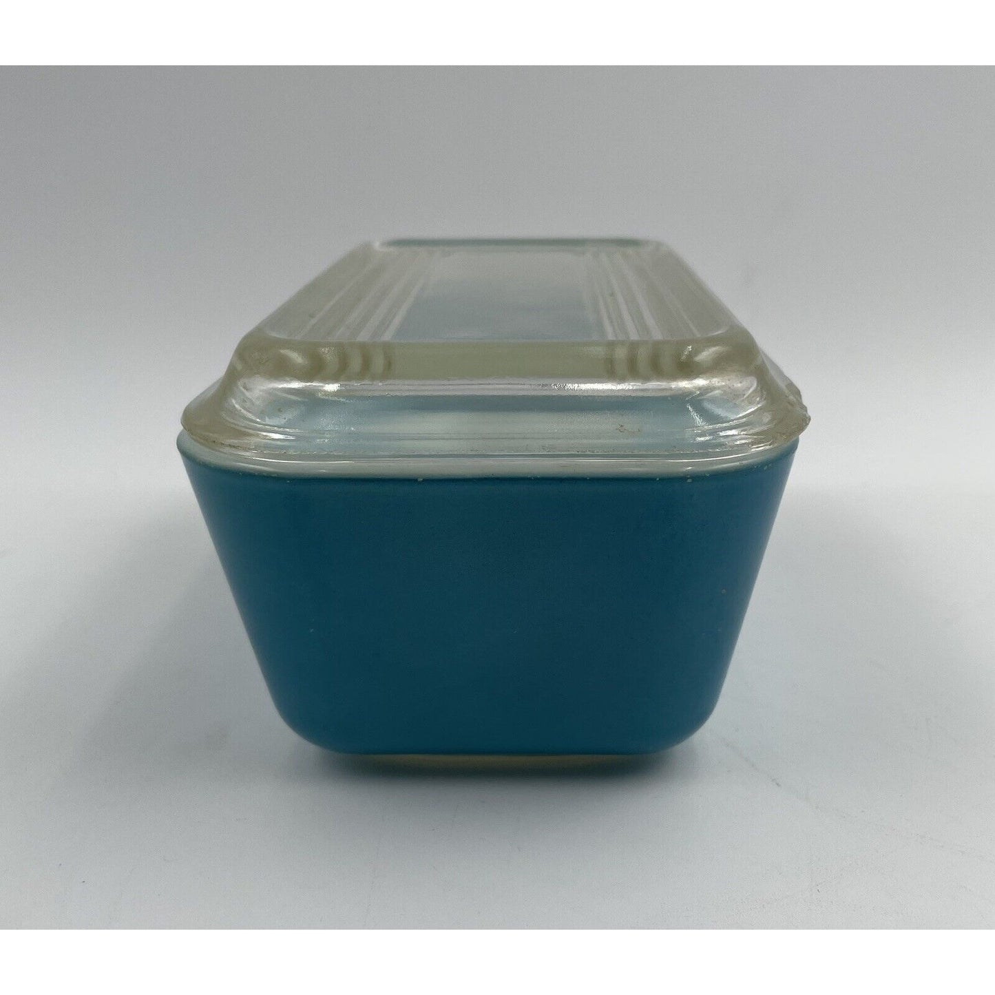 Vintage Pyrex Blue Refrigerator Dish w/ Ribbed Lid #502 (B2) - Vintosh Vintage