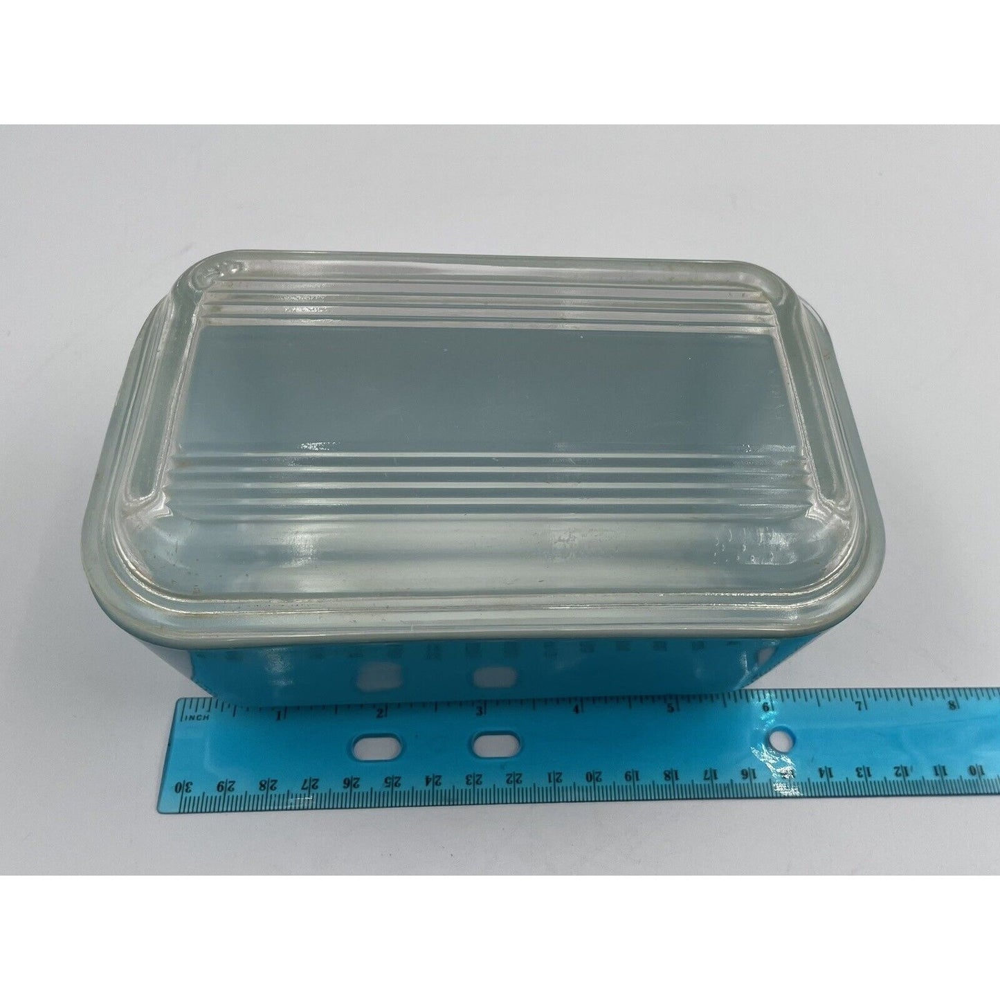 Vintage Pyrex Blue Refrigerator Dish w/ Ribbed Lid #502 (B2) - Vintosh Vintage