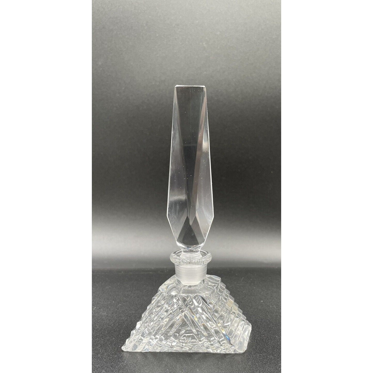 Vintage Hand Cut Lead Crystal Perfume Bottle - Czech Republic (C6) - Vintosh Vintage