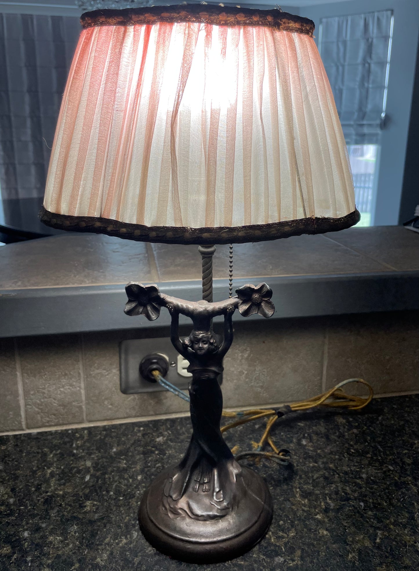 Antique Art Nouveau Figural 13" Table Lamp W/Pull Chain - Works