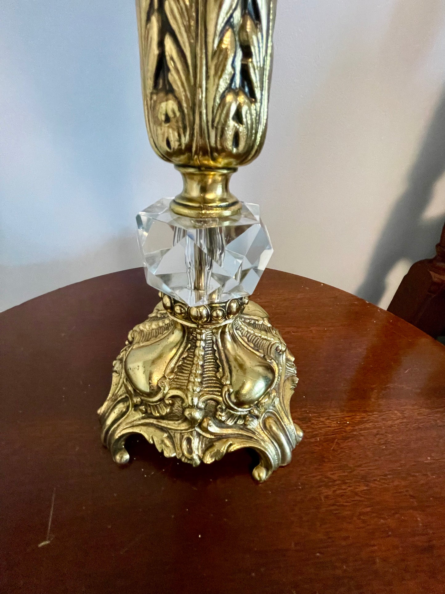 Vintage Ornate
Crystal Gilt Metal Crinkle Glass "Lamp Post" Style Table Lamp 31"