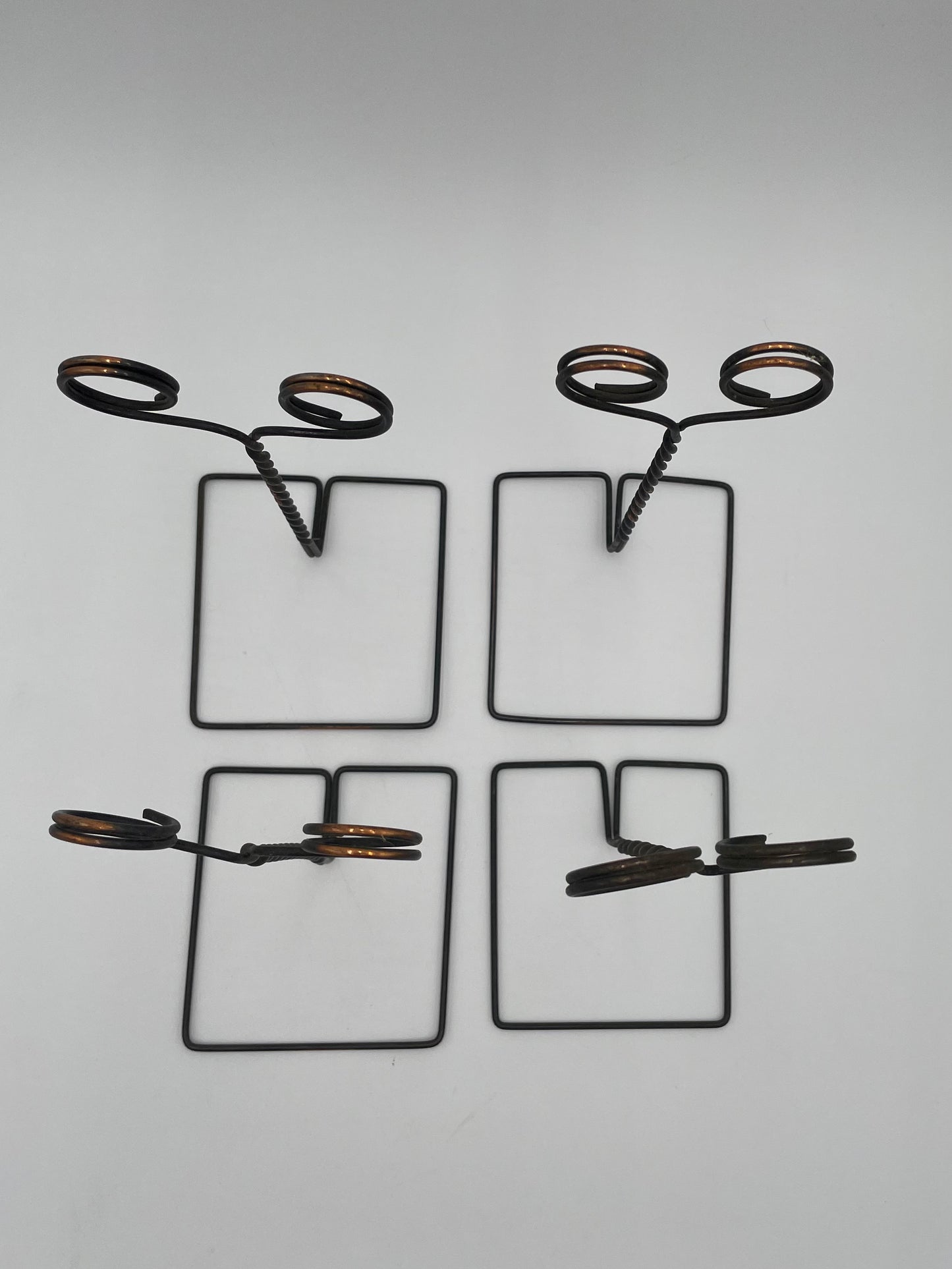 Lot of 4 Vintage Table Top Twisted Metal Wire Sign/Card Holders 8"