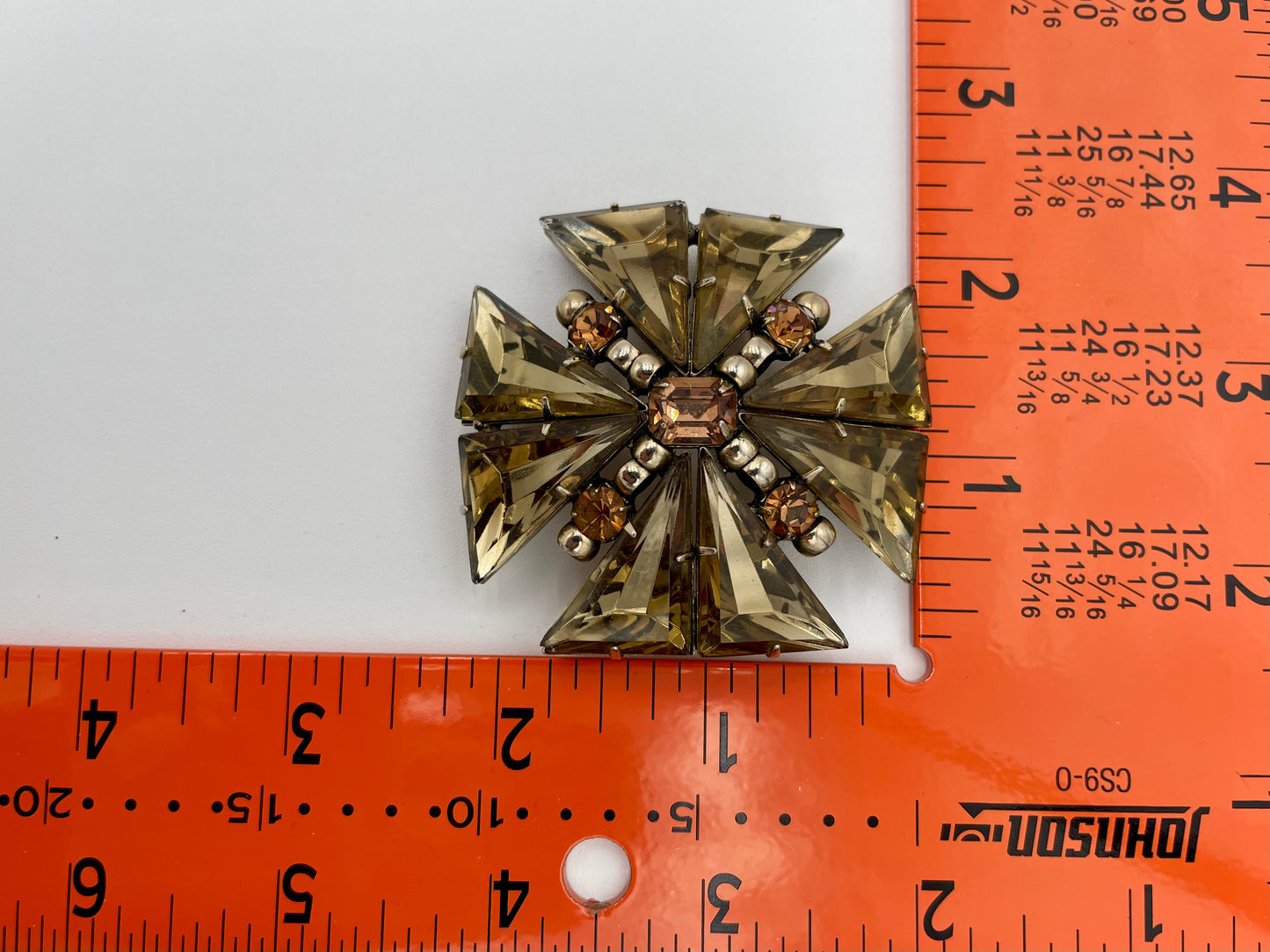 1960s Maltese Cross Style Amber Toned Crystals Set in Gold Plated Metal Brooch &
Pendant - Vintosh Vintage