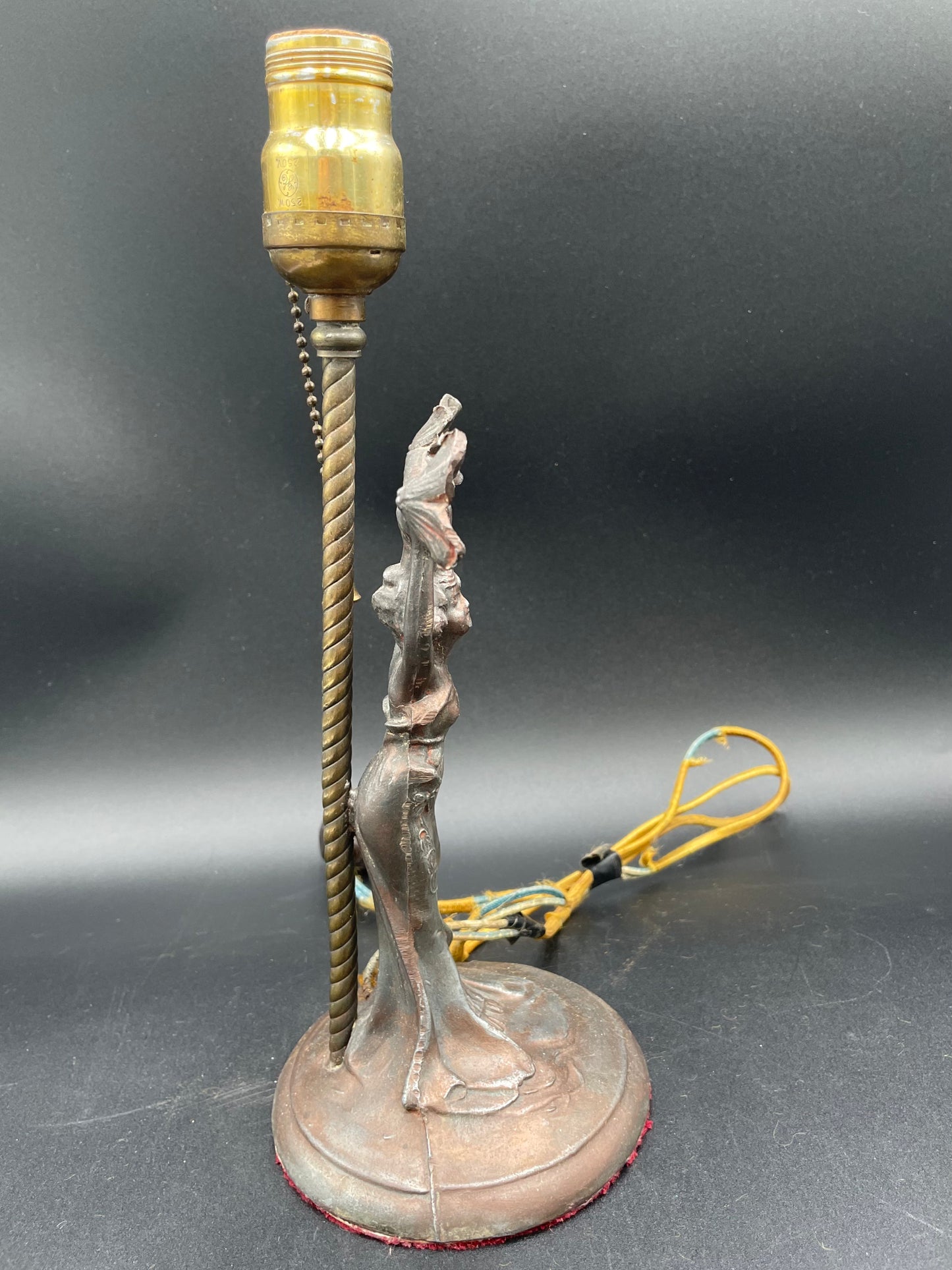 Antique Art Nouveau Figural 13" Table Lamp W/Pull Chain - Works