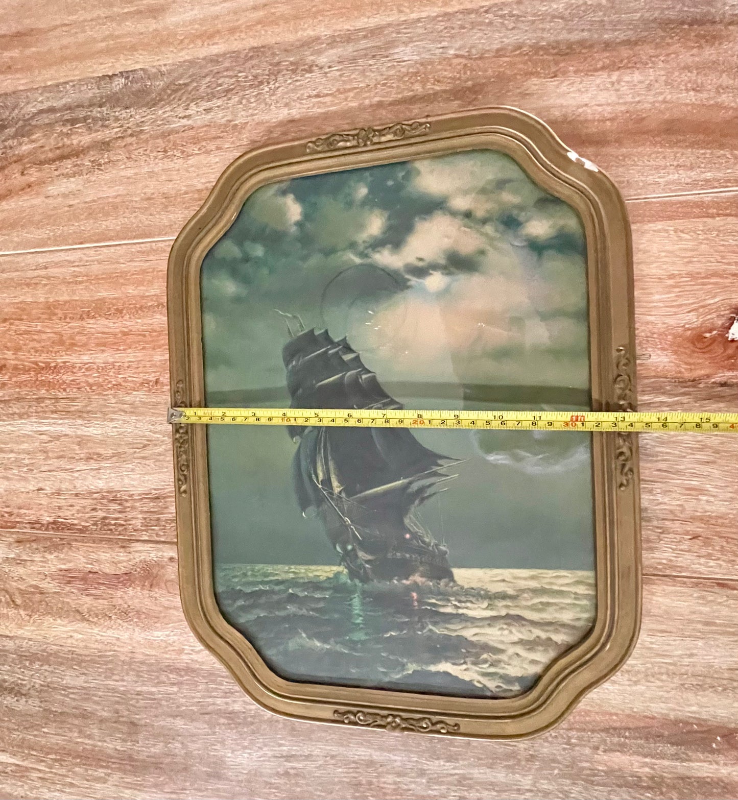 Antique Framed
Gordon Grant 1927
Lithograph Print USS
Constitution "Old Ironsides" - Vintosh Vintage