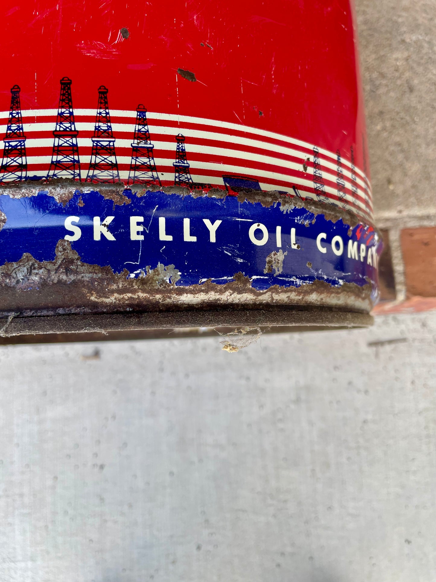 1969 Skelly Quality Oils 5 Gallon Can