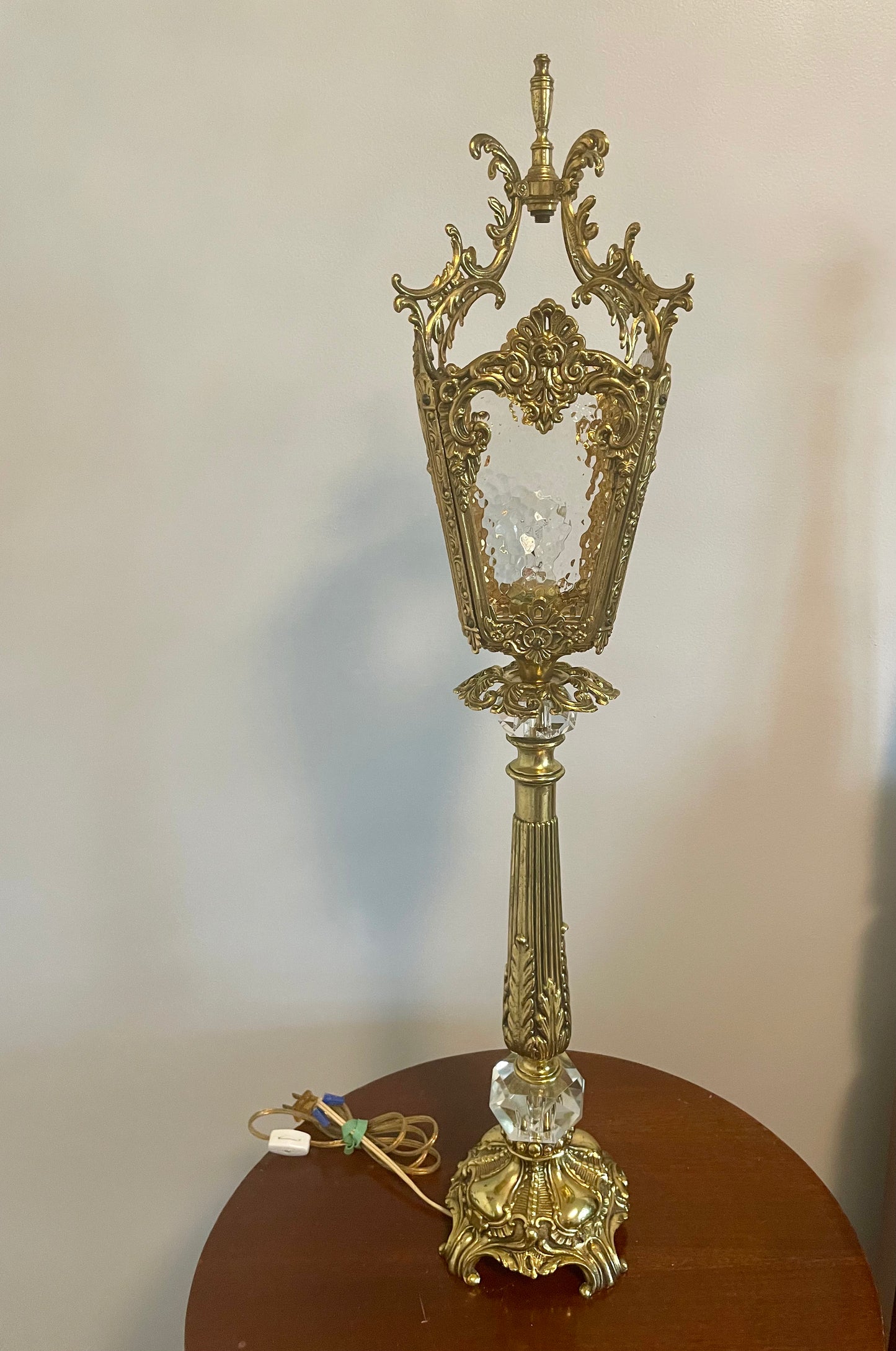 Vintage Ornate
Crystal Gilt Metal Crinkle Glass "Lamp Post" Style Table Lamp 31"