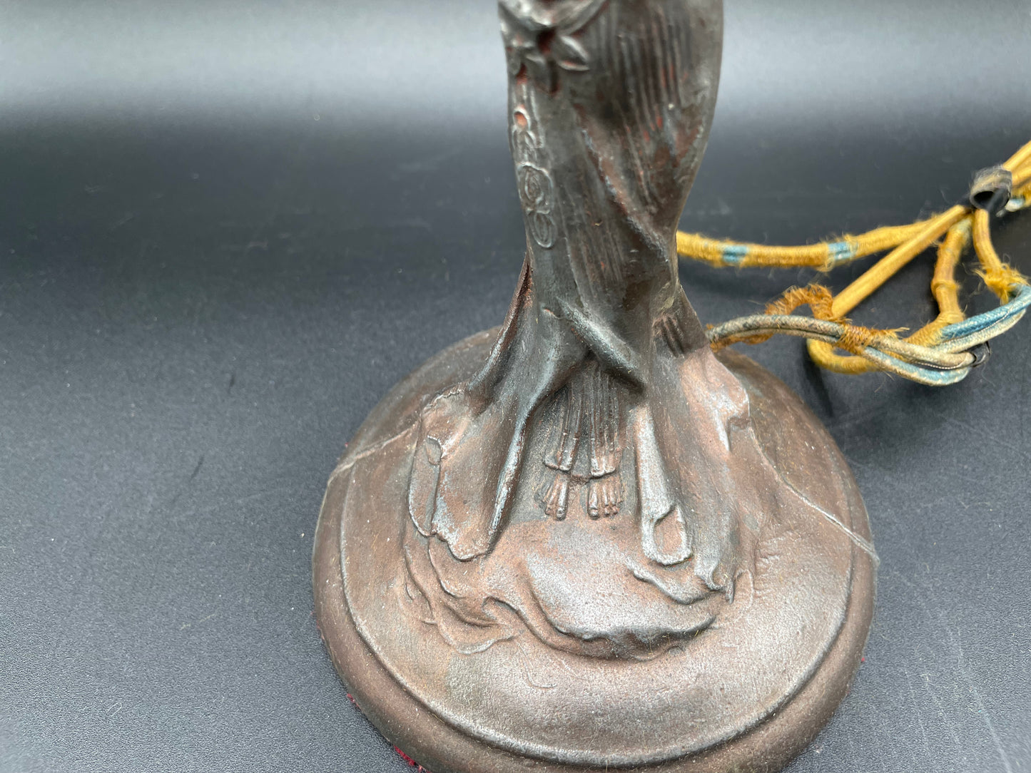 Antique Art Nouveau Figural 13" Table Lamp W/Pull Chain - Works