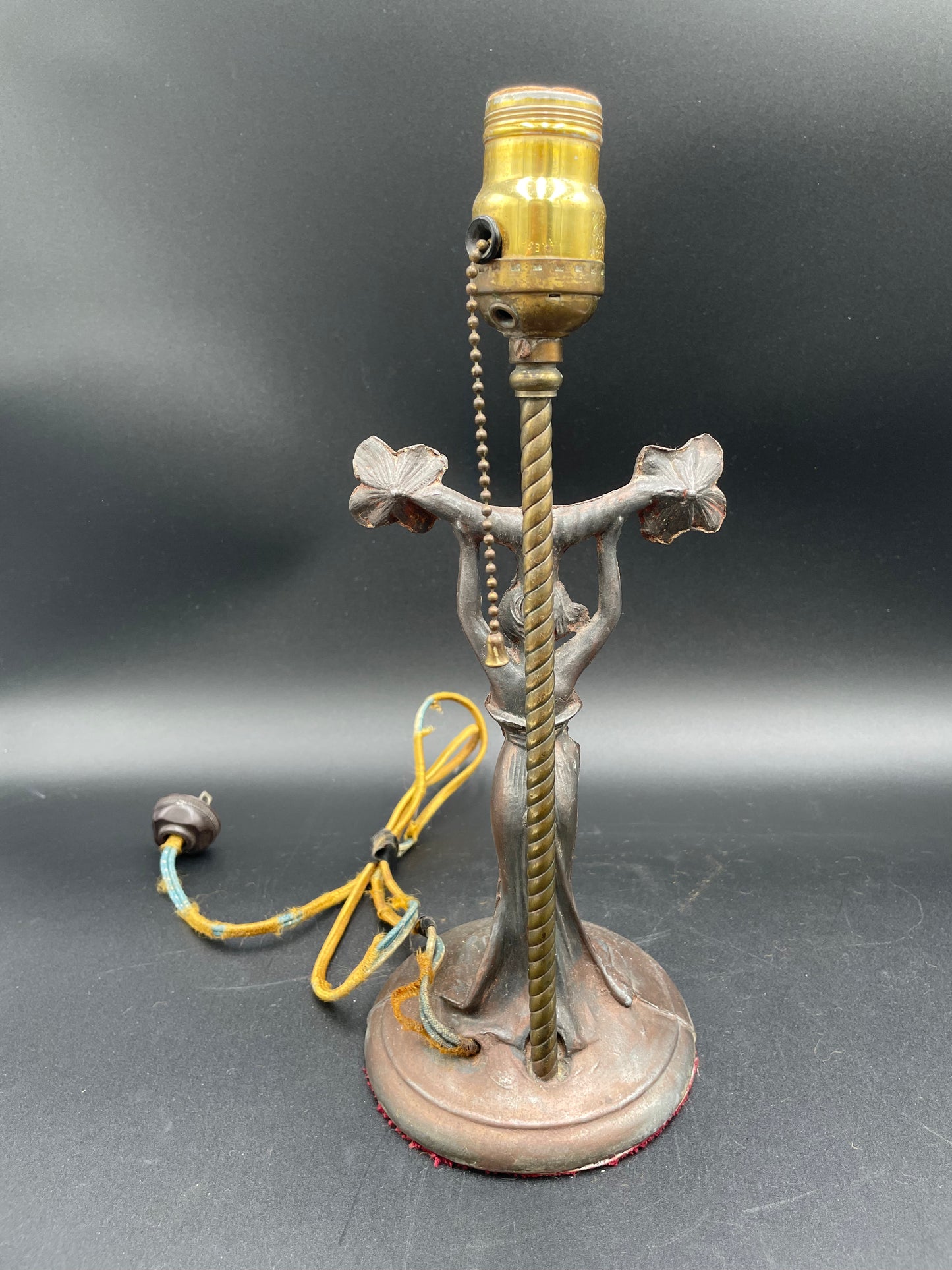 Antique Art Nouveau Figural 13" Table Lamp W/Pull Chain - Works