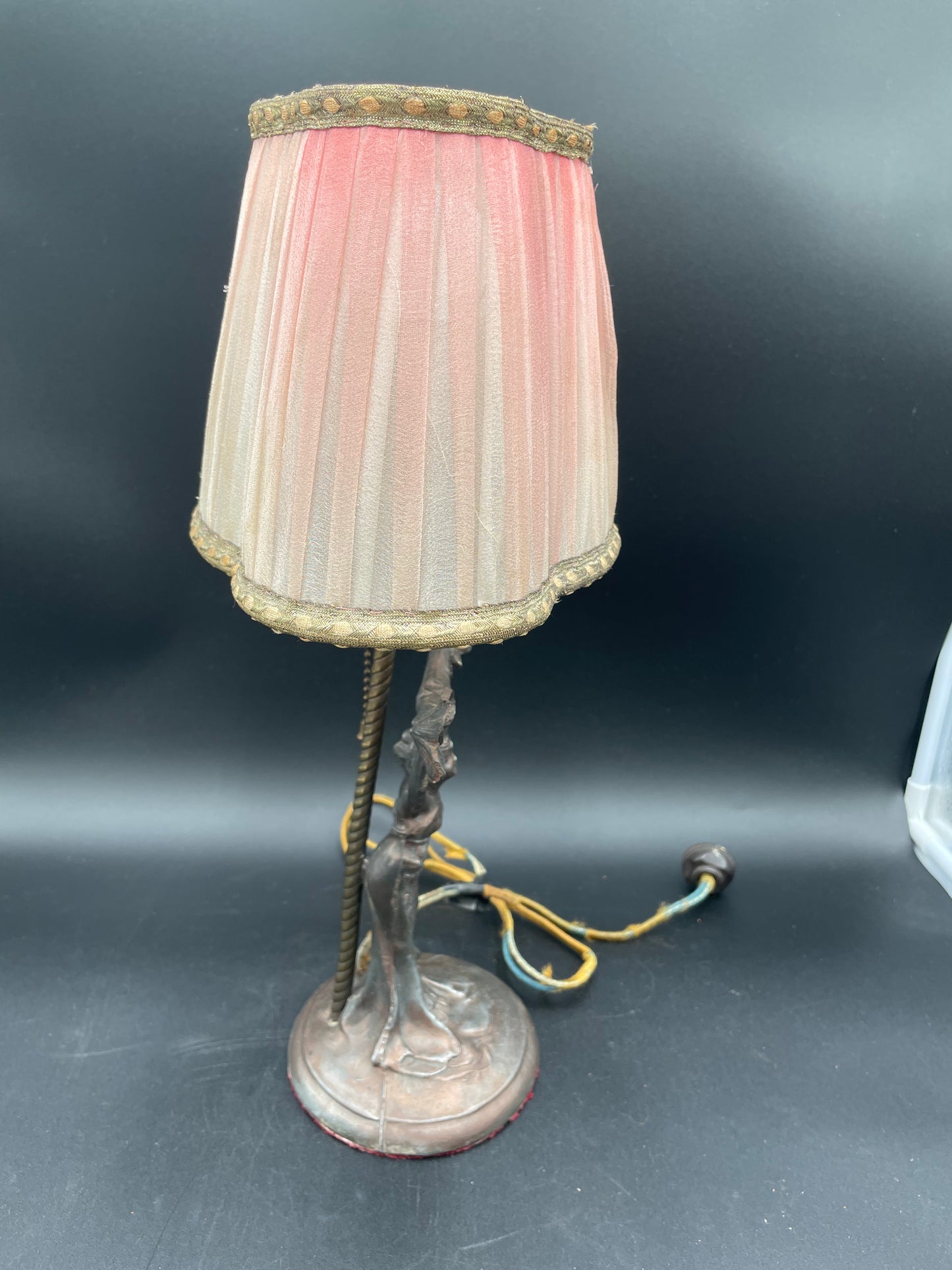 Antique Art Nouveau Figural 13" Table Lamp W/Pull Chain - Works