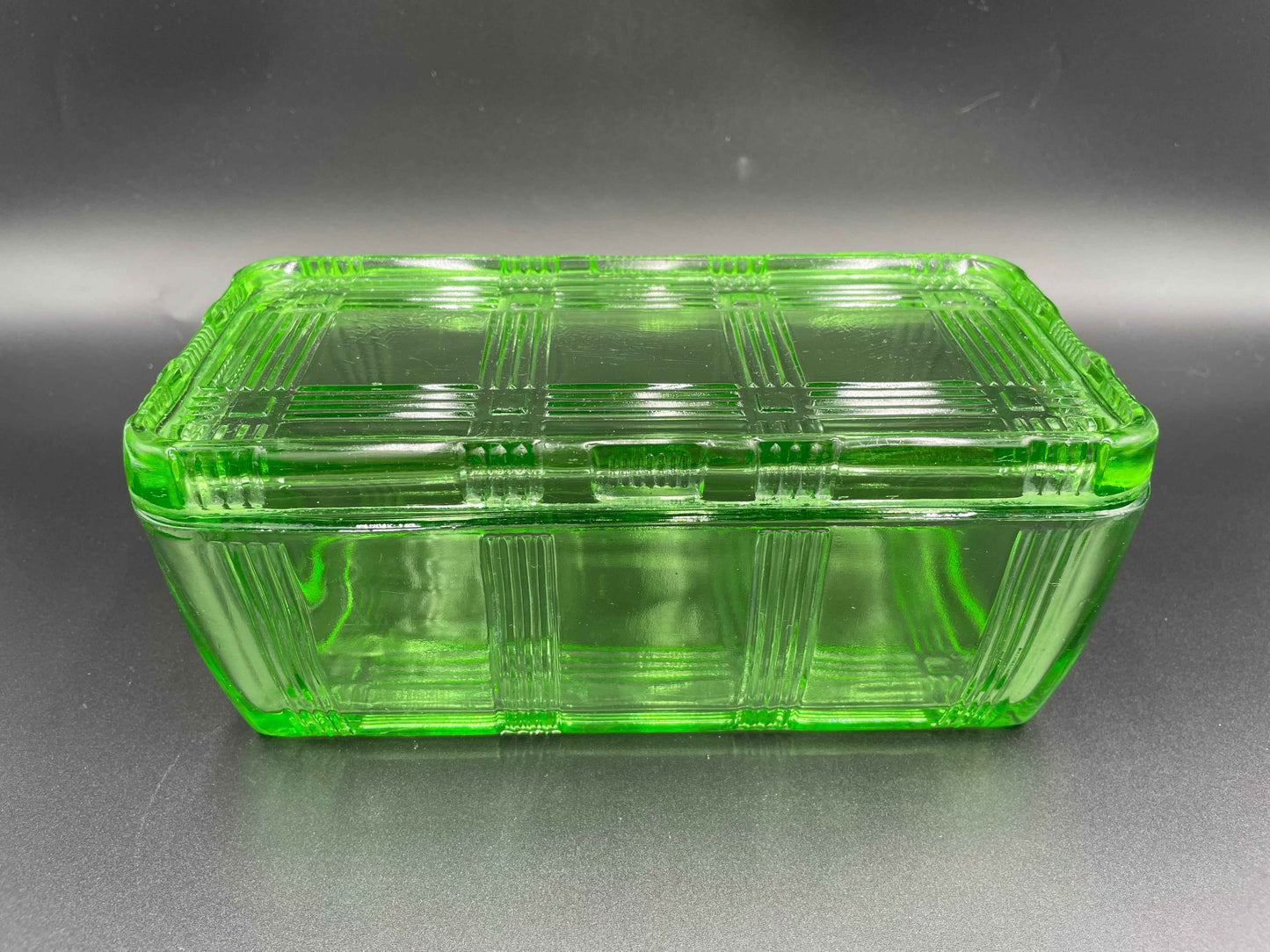 Vintage Hazel Atlas Green Criss Cross Uranium Refrigerator Dish w/Lid