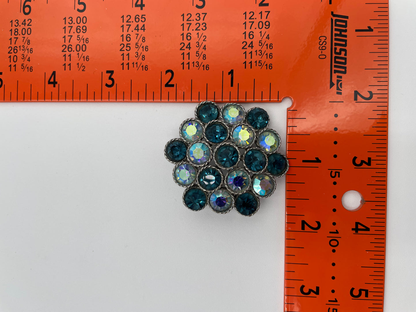1960s Weiss Signed Iridescent & Blue Rhinestones in Silver Tone Twisted Metal Brooch Pin - Vintosh Vintage