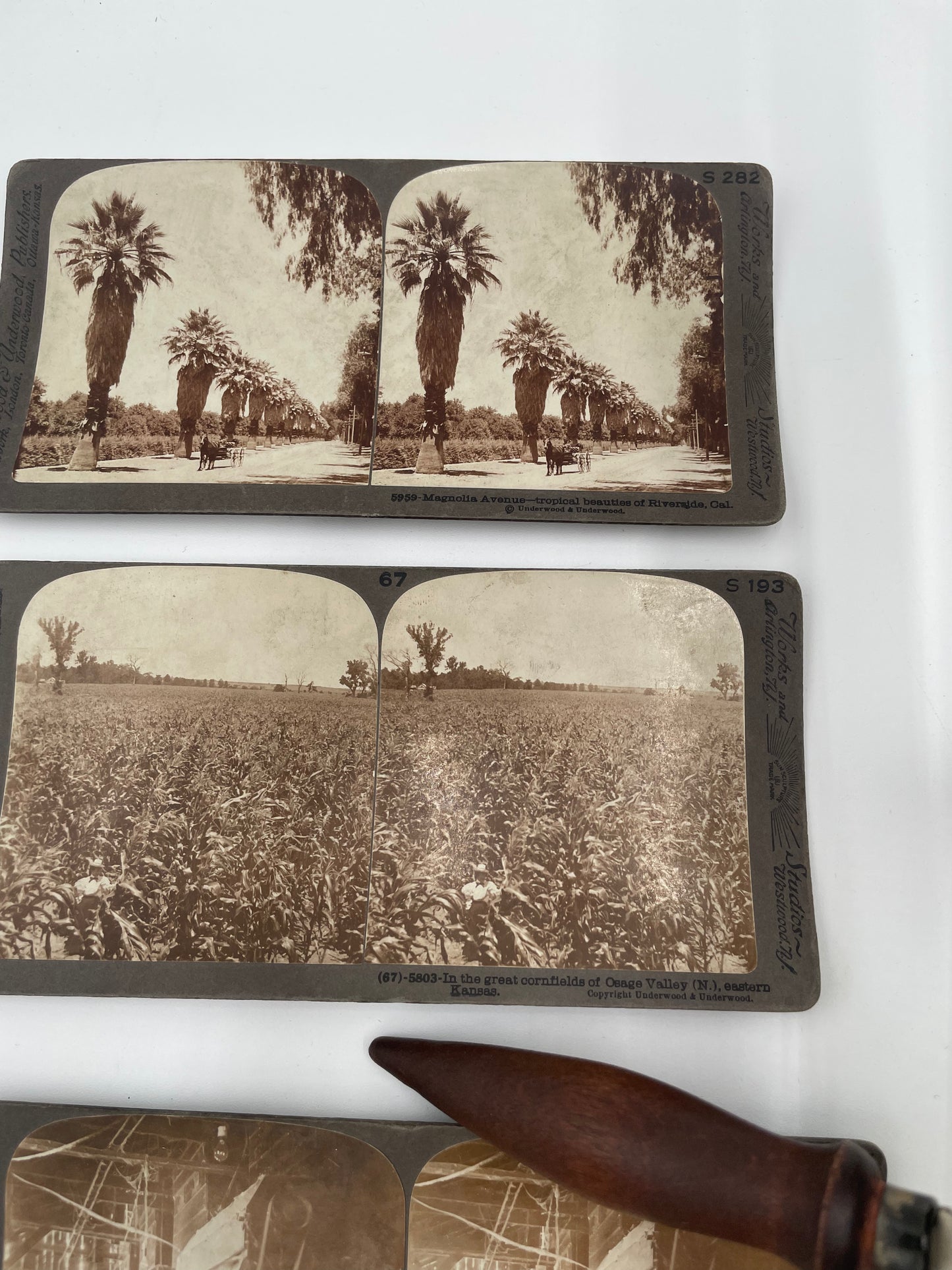 Antique Underwood Sun
Sculpture Stereoscope
Viewer & 10 Cards - Vintosh Vintage