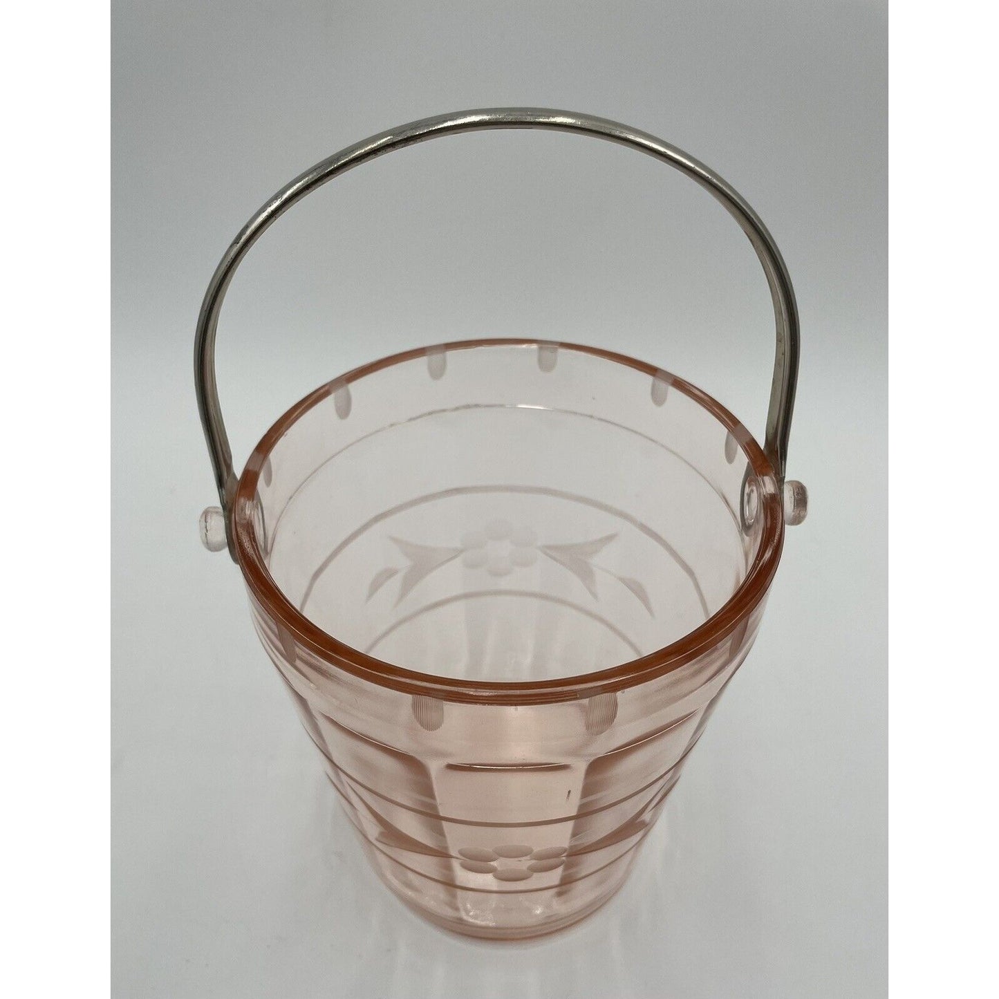 VTG Pink Depression Glass Ice Bucket w/Etched Floral Design & Silver Handle (C7) - Vintosh Vintage