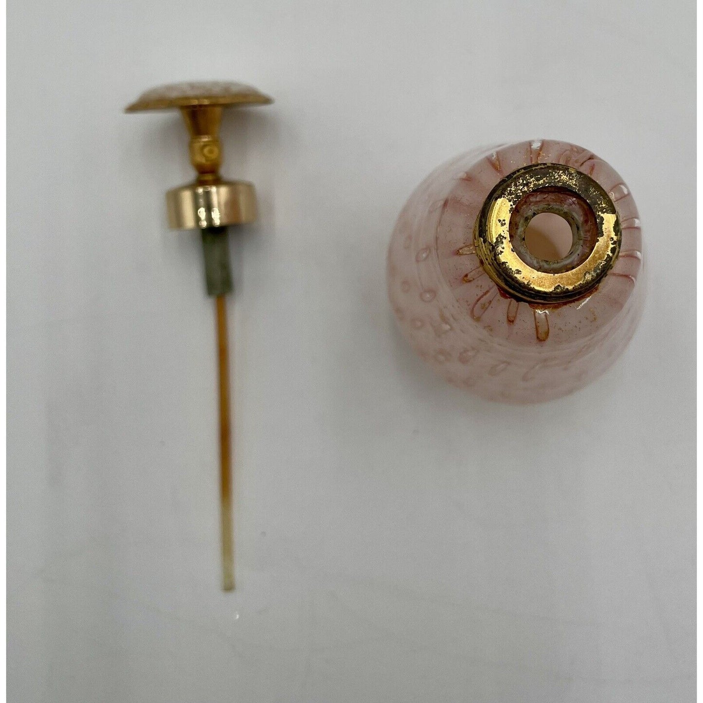 VINTAGE DEVILBISS PINK MURANO PERFUME BOTTLE (B2) - Vintosh Vintage