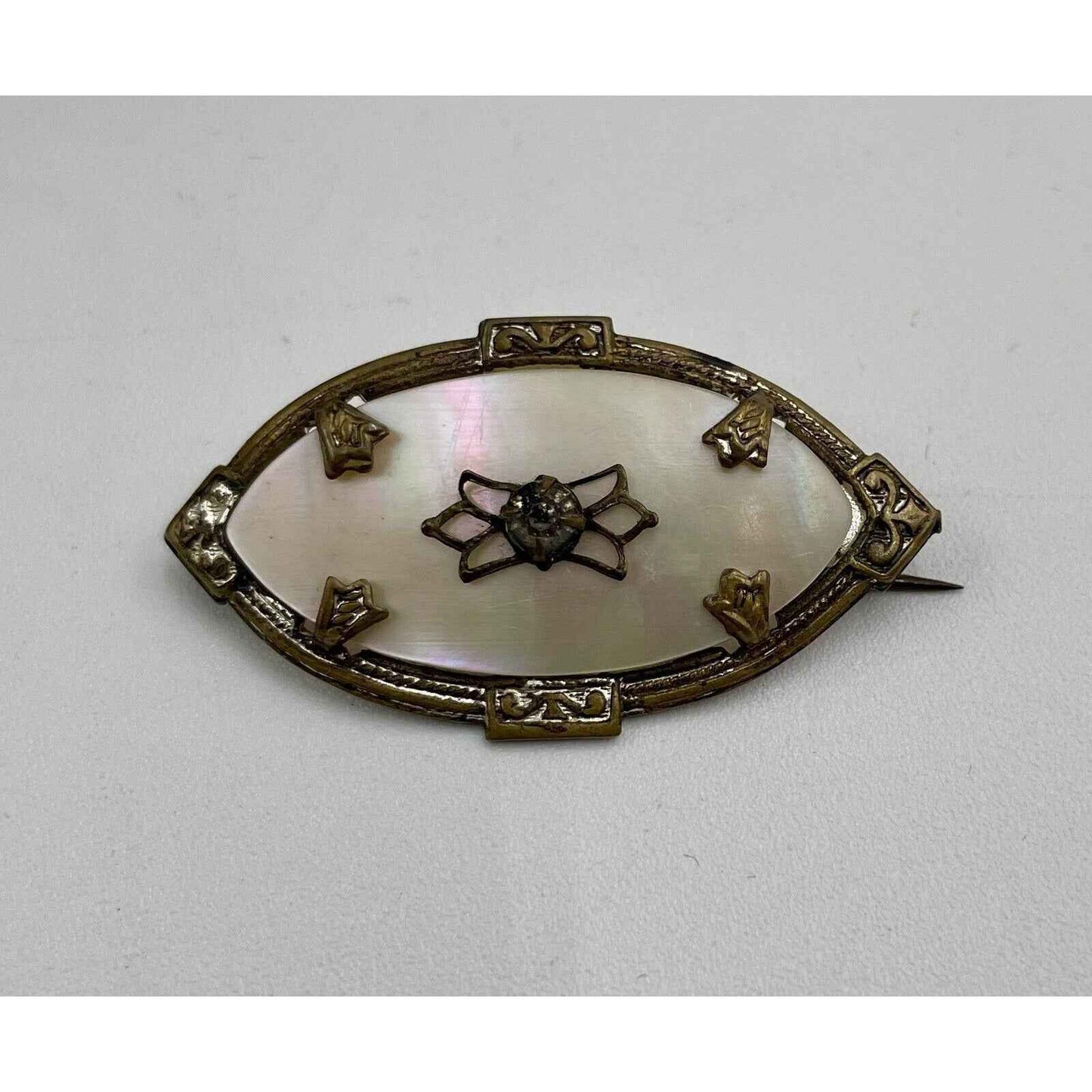 VICTORIAN ANTIQUE MOTHER OF PEARL BROOCH PIN (A1)
