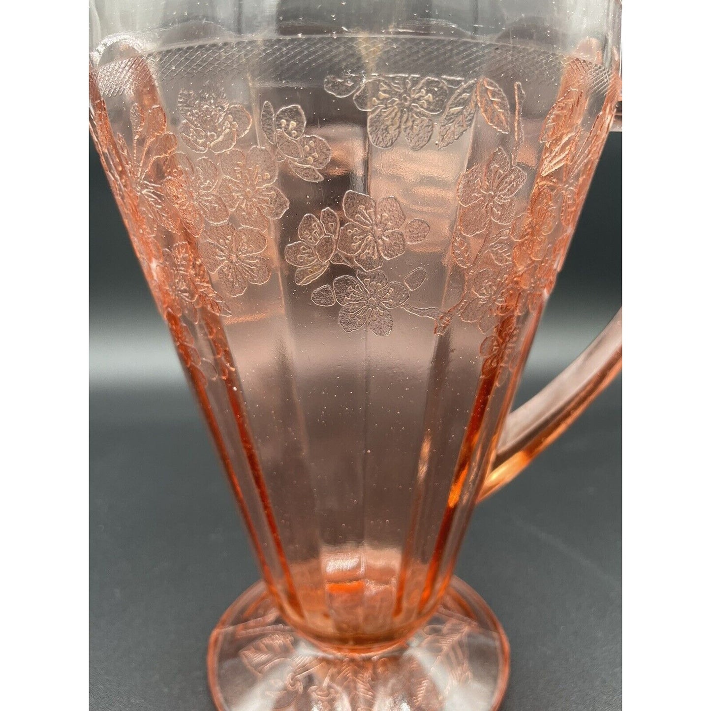 1930s Jeannette Cherry Blossom Pink Depression Glass 36 Oz Pitcher (D7) - Vintosh Vintage