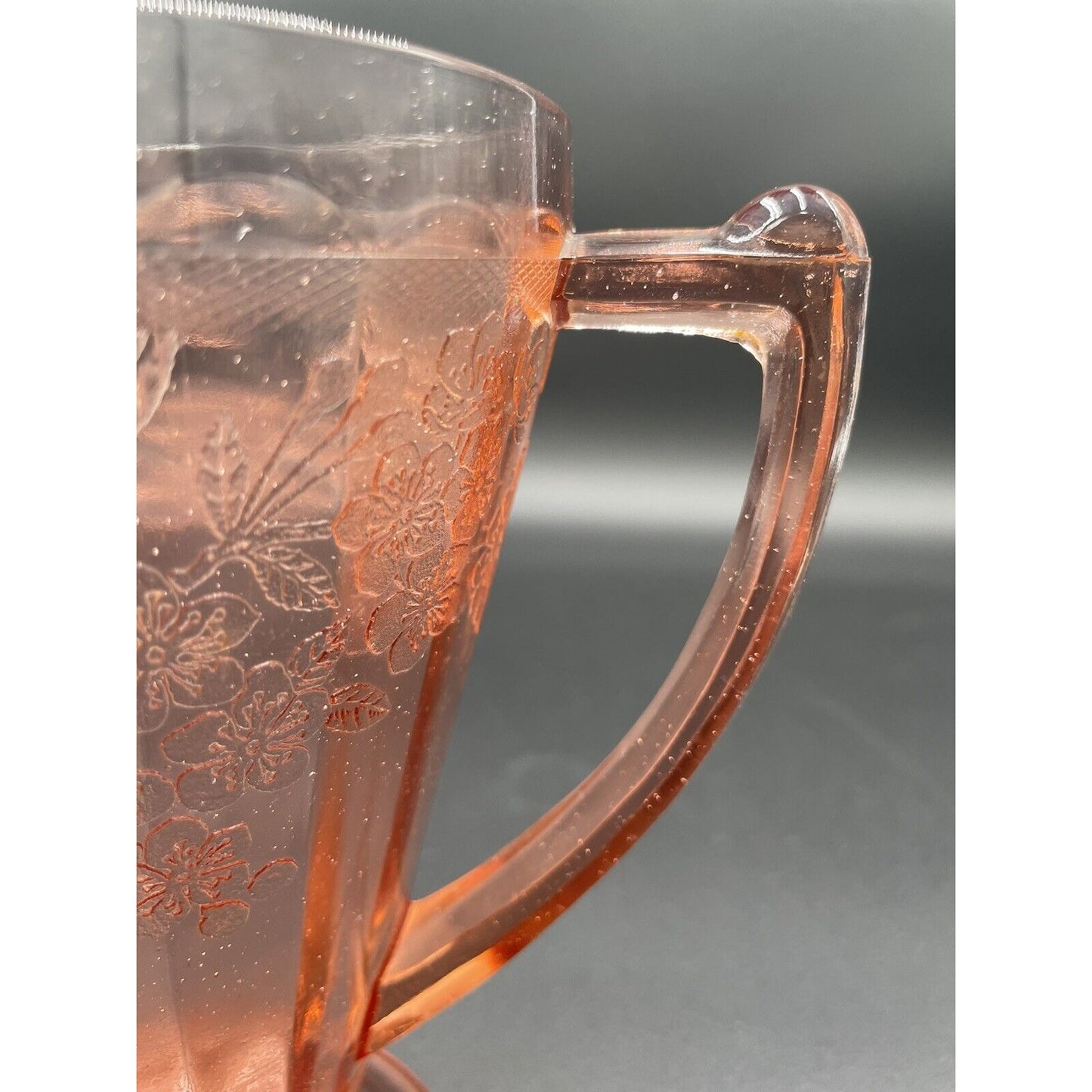 1930s Jeannette Cherry Blossom Pink Depression Glass 36 Oz Pitcher (D7) - Vintosh Vintage