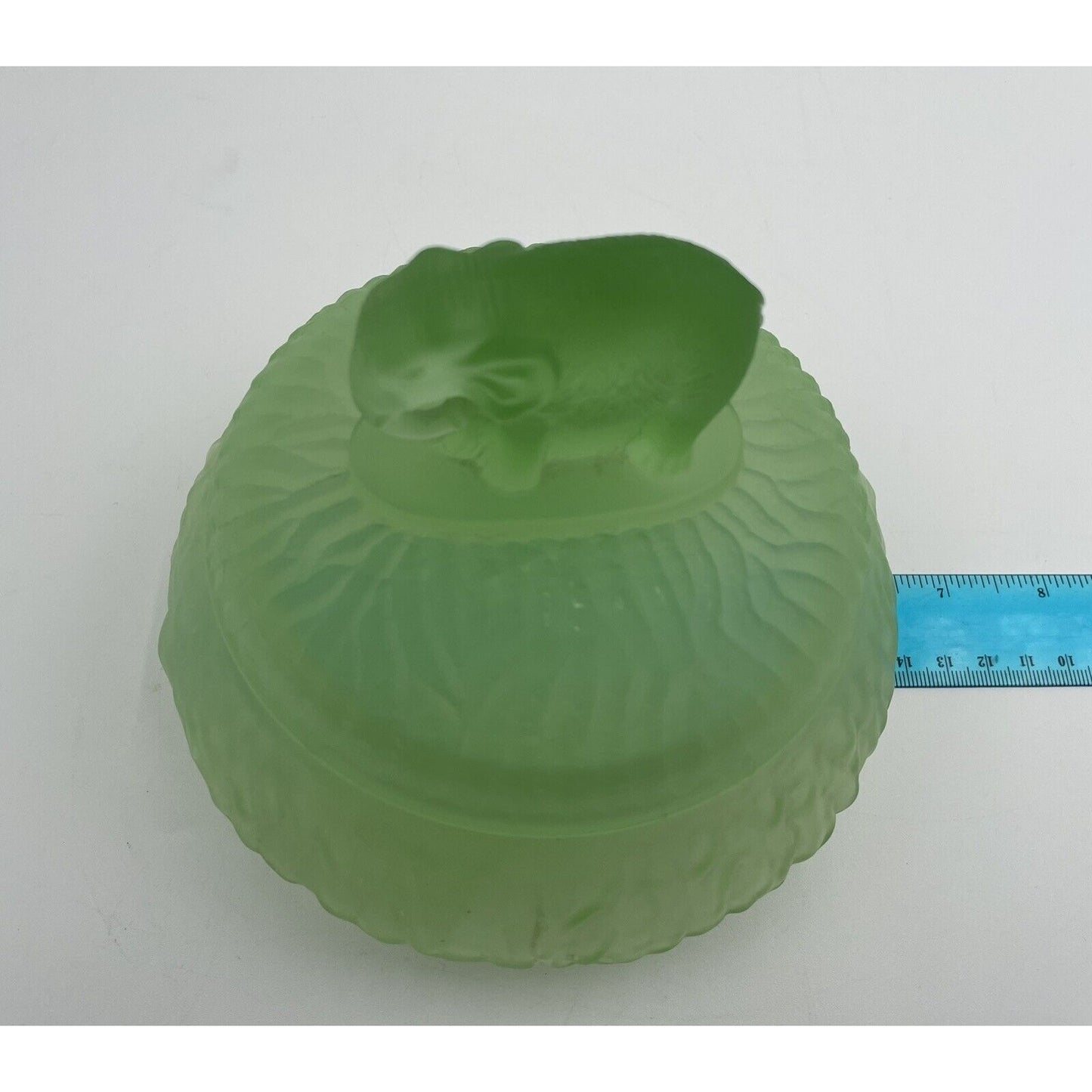 Vintage LE SMITH Green Satin Elephant Powder Jar UV Reactive (B6) - Vintosh Vintage