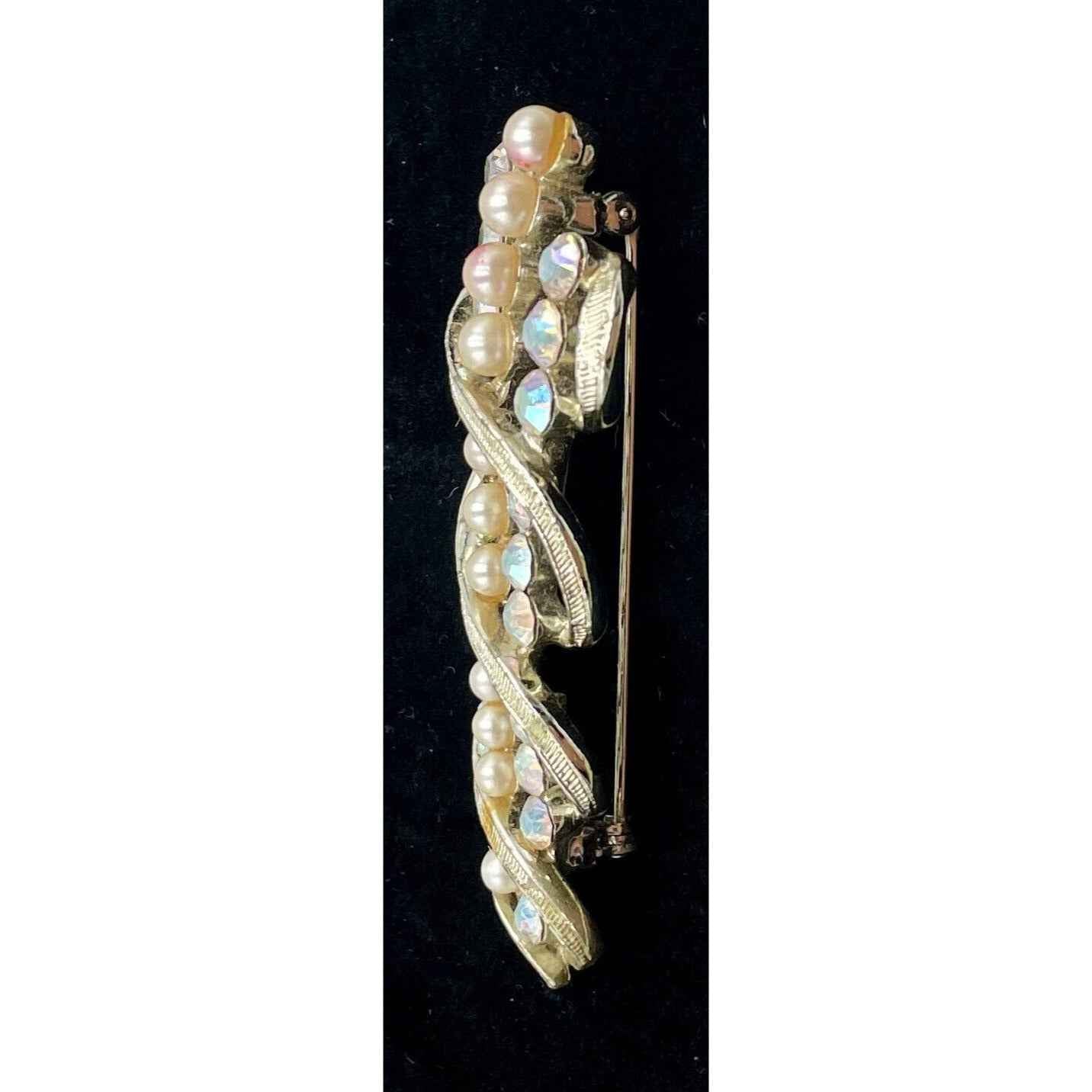 1950s Coro Pegasus Signed Faux Pearl & AB Rhinestone Brooch Pin (A1)