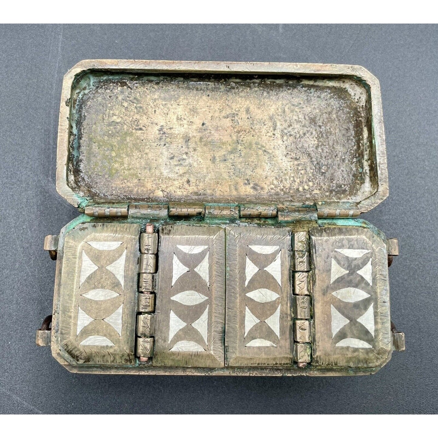 Antique Bronze With Silver Inlay Betel Nut Box South Asia (B7) - Vintosh Vintage