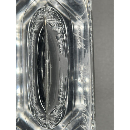 1950s Skruf Farewell Engraved Swedish Vase - Mother w/ Child Wave To A Ship (B1) - Vintosh Vintage