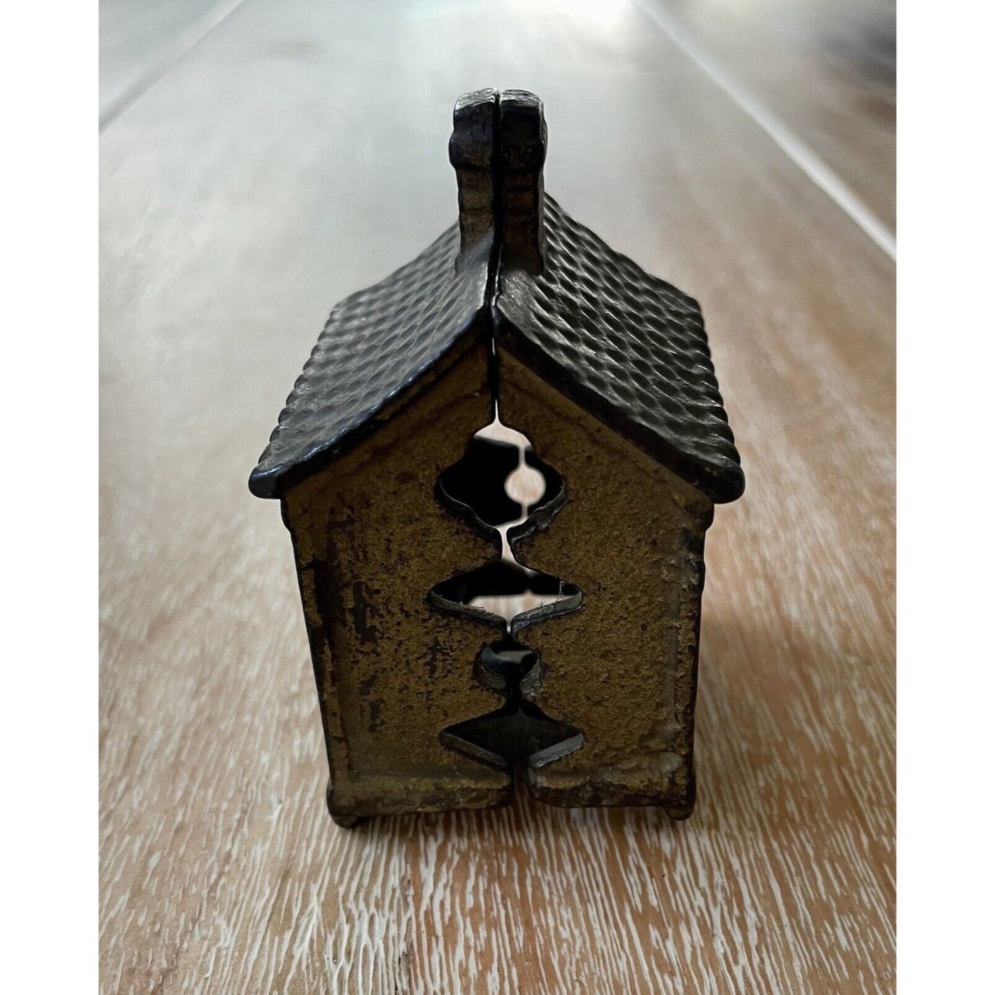 Antique Miniature Cast Iron House w/ Chimney Still Bank (B4) - Vintosh Vintage