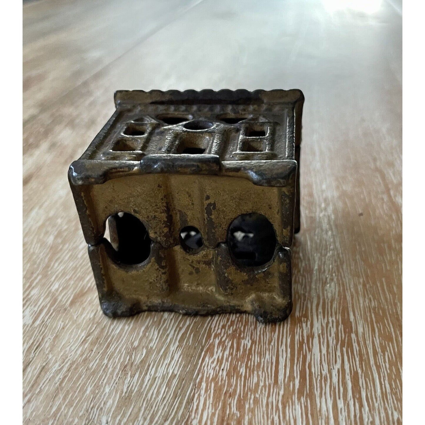 Antique Miniature Cast Iron House w/ Chimney Still Bank (B4) - Vintosh Vintage