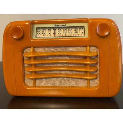 Catalin 1946 Sentinel Model 284-N1 Radio