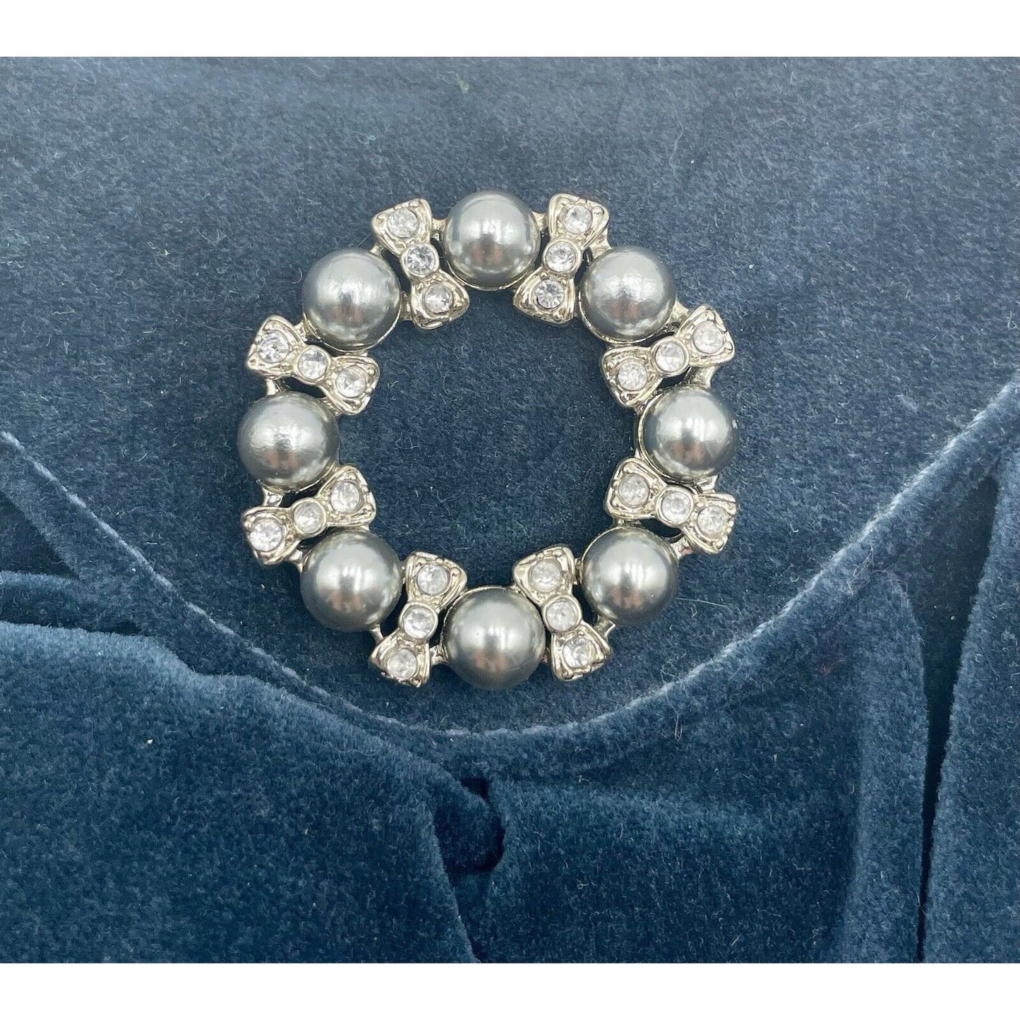 Old Navy Small Navy Blue Velvet w Rhinestone & Pearl Pin Handbag 2005 Release - Vintosh Vintage