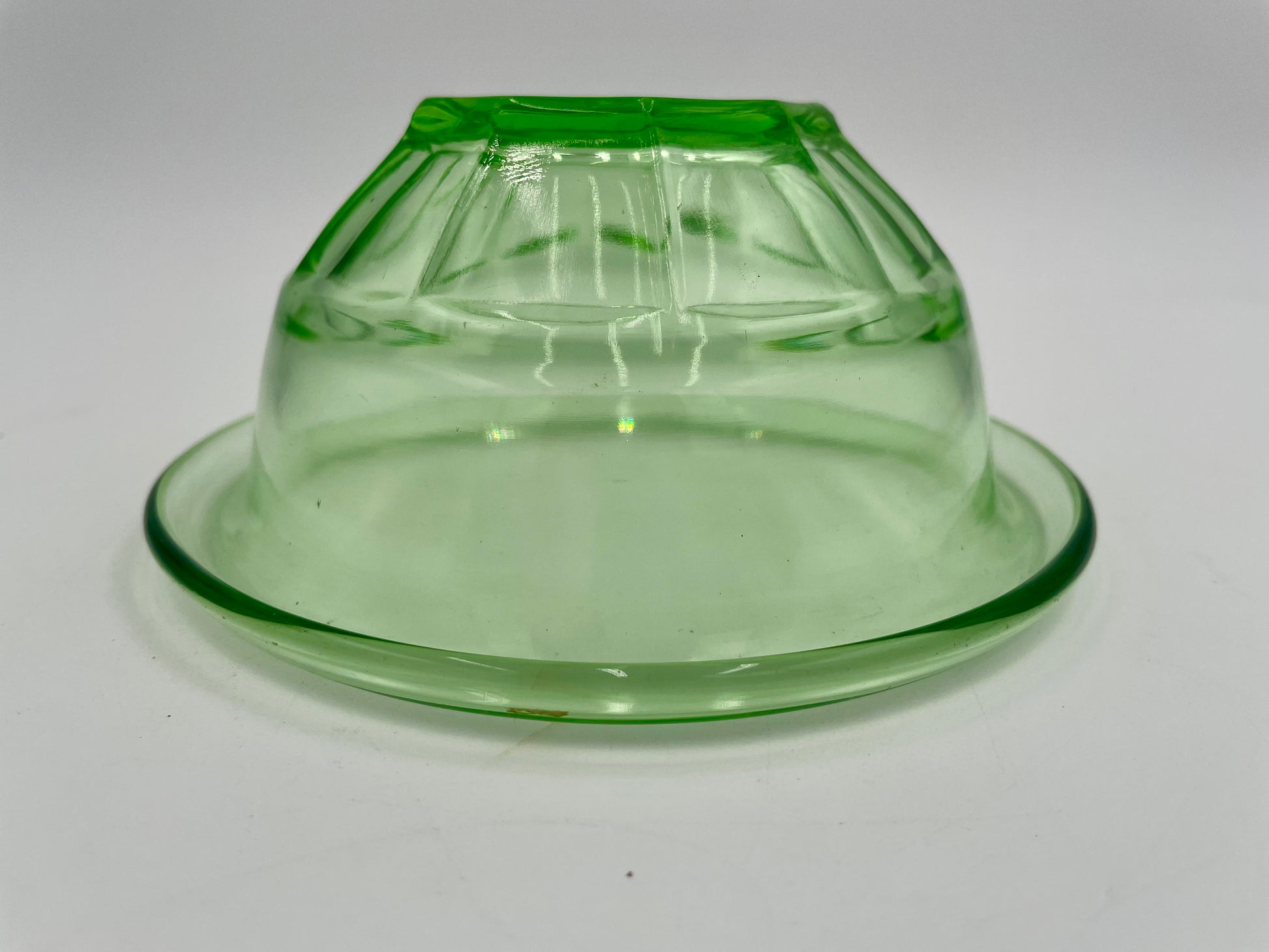 Vtg Hazel Atlas Rest Well Green Depression/Uranium Glass
Mixing Bowl 5.5" - Vintosh Vintage