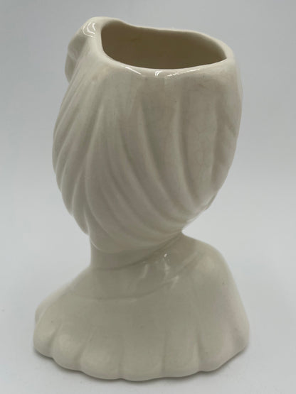 1950s Glamour Girl 5.25"
Head Vase White w/ Hand Painted Red Lips & Flowers - Vintosh Vintage