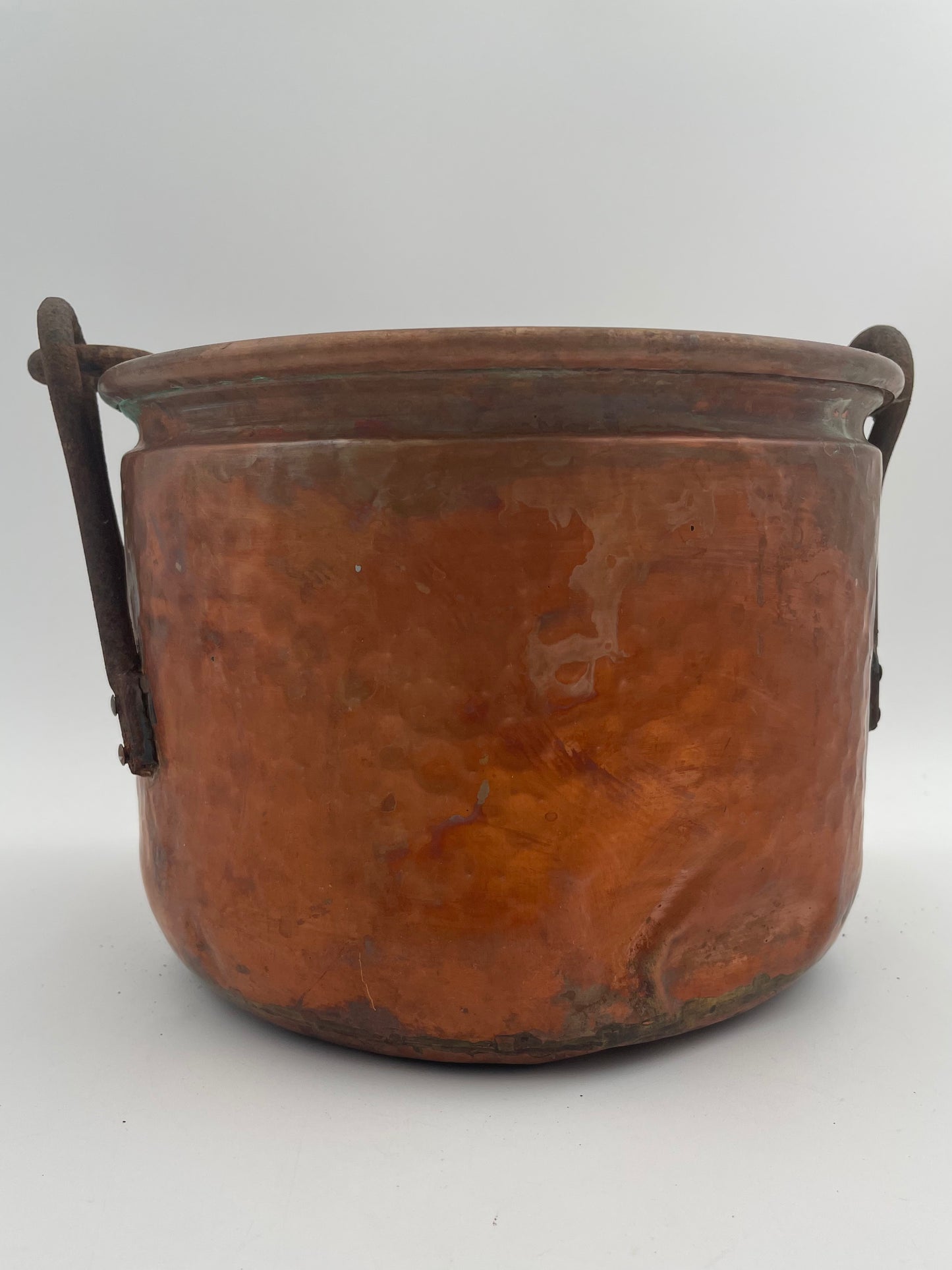Antique Primitive Hand Crafted Hammered Copper Cauldron Kettle w/ Forged Iron Handle 6.5" - Vintosh Vintage