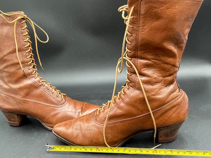 Antique Ladies Victorian Shoes Brown Leather High-Top Lace Up 2" Heels