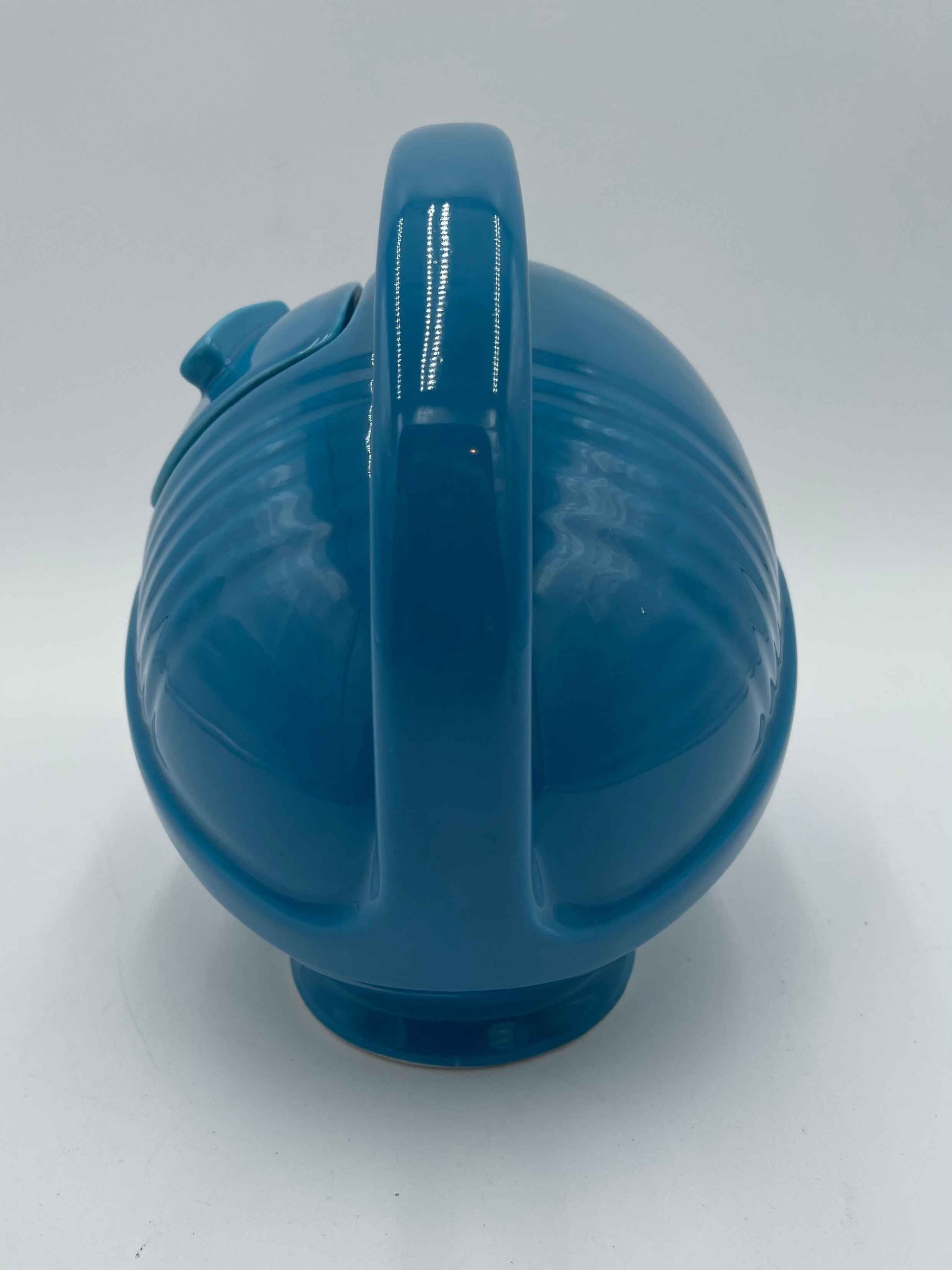 Hall China Specialties 1992 Peacock Blue Football Teapot
LIMITED EDITION