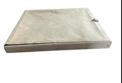 1940s Silhouette Reverse Painted on
Convex Glass Colonial Couple Picture - Vintosh Vintage