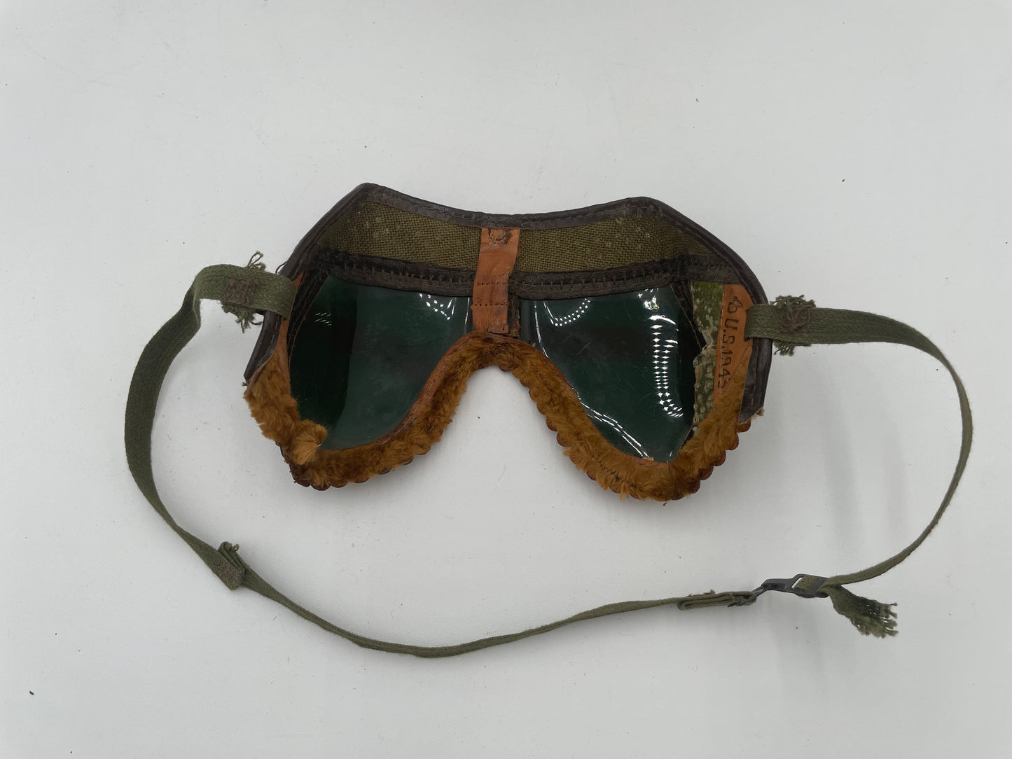 WWII USAAF AN-H-15
Summer Flight Helmet & 1943 Leather Flying
Goggles - Vintosh Vintage