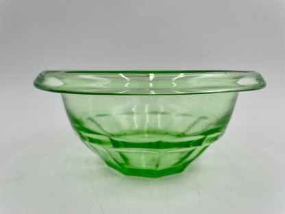 Vtg Hazel Atlas Rest Well Green Depression/Uranium Glass
Mixing Bowl 5.5" - Vintosh Vintage