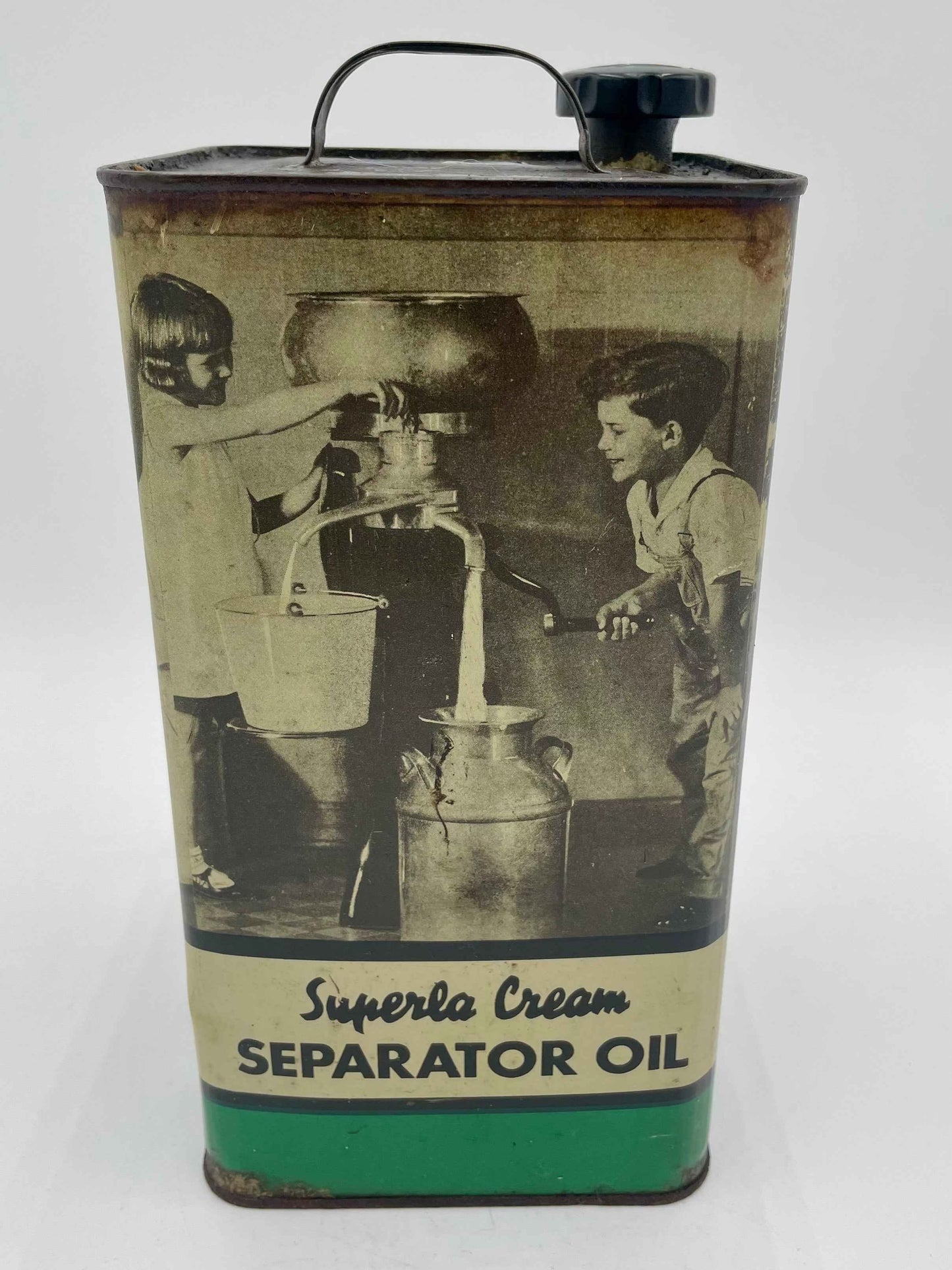 1940s STANDARD OIL Co Superla Cream Separator Oil One Gallon Can - Partially Full