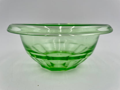 Vtg Hazel Atlas Rest Well Green Depression/Uranium Glass
Mixing Bowl 5.5" - Vintosh Vintage
