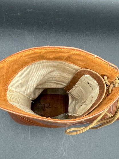 Antique Ladies Victorian Shoes Brown Leather High-Top Lace Up 2" Heels