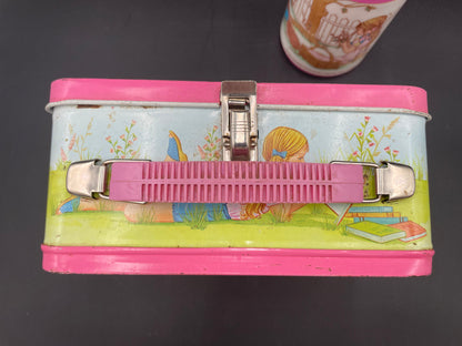 Collectible 1978 PINK JUNIOR MISS w/ Basset Hound Aladdin Metal Lunchbox & Thermos - Vintosh Vintage