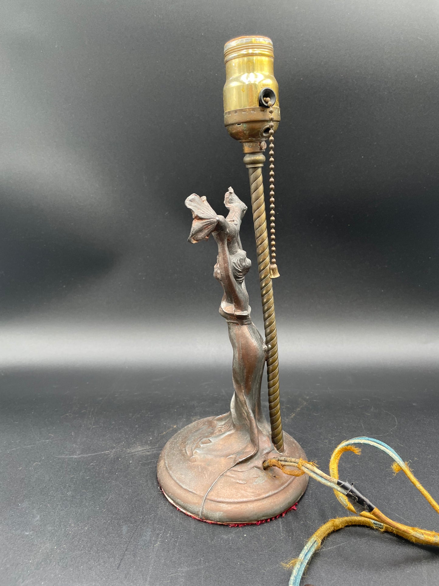 Antique Art Nouveau Figural 13" Table Lamp W/Pull Chain - Works
