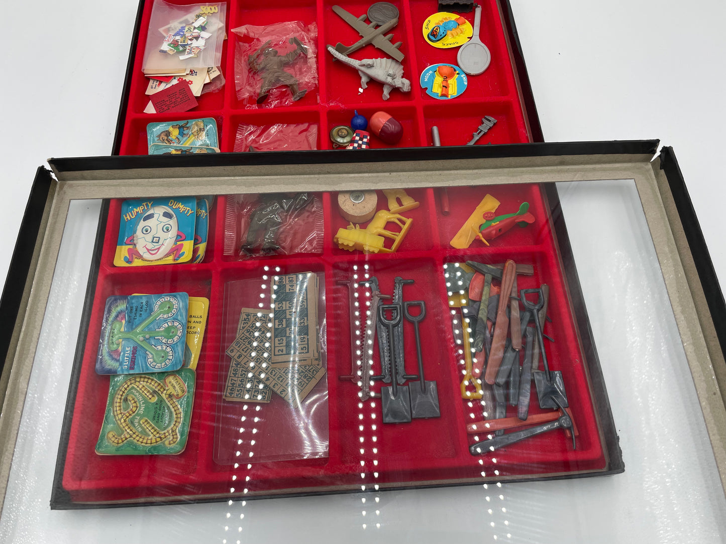 1960s Gumball Machine & Cracker Jacks Prizes in 12 Panel Display Case 45+ Collectible Trinkets