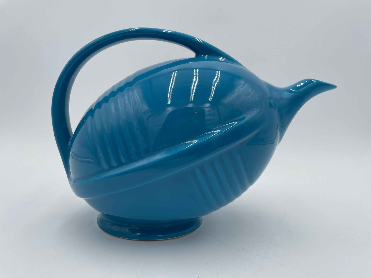 Hall China Specialties 1992 Peacock Blue Football Teapot
LIMITED EDITION