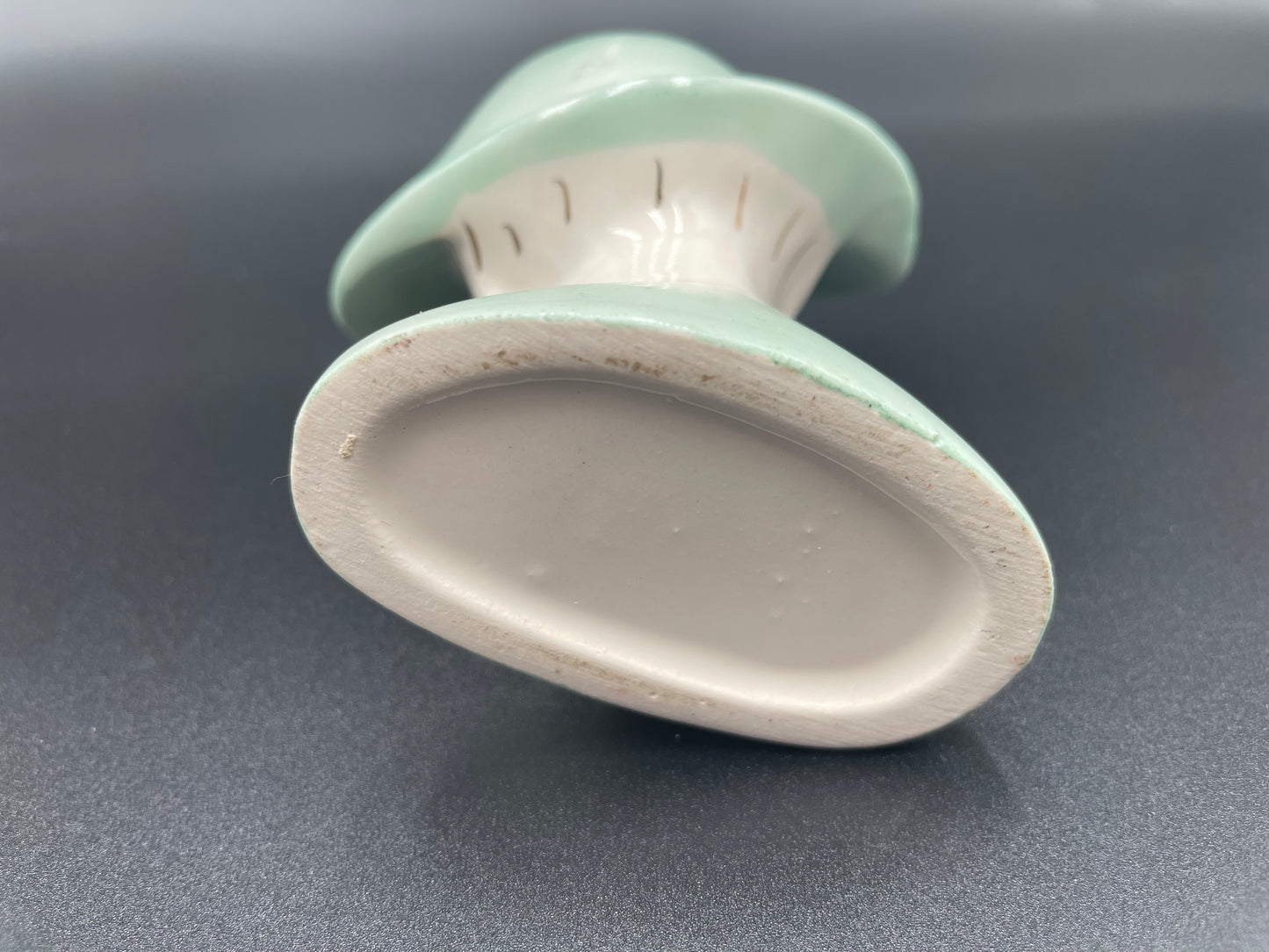 1950s Glamour Girl
Head Vase Green Dress & Hat Gold Lashes
Accent Red Lips 4"