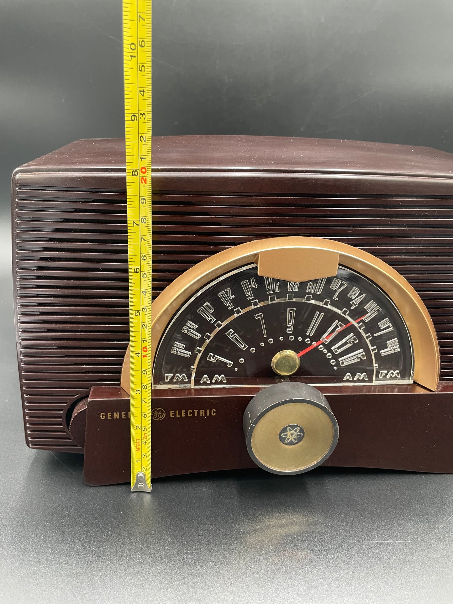 1950s General Electric
408 AM/FM Bakelite Case “Atomic Era" Tube
Radio-WORKS