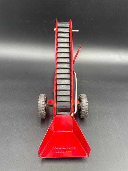 Vintage Tonka Red Pressed Steel Sand
Loader Toy Made in
USA