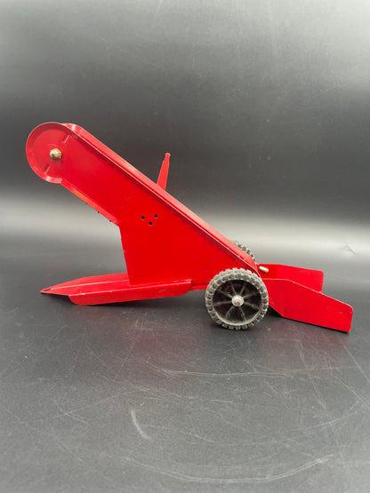 Vintage Tonka Red Pressed Steel Sand
Loader Toy Made in
USA